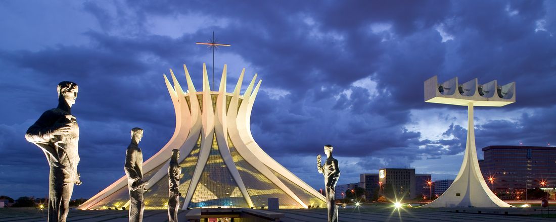 Fórum Brasília de Restrição do Movimento da Coluna Vertebral