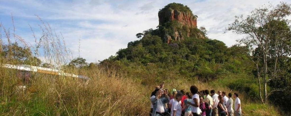 LIVE COM O GEOLANDS - TRABALHOS DE CAMPO, INTERDISCIPLINARIDADE E ANÁLISE GEOGRÁFICA.