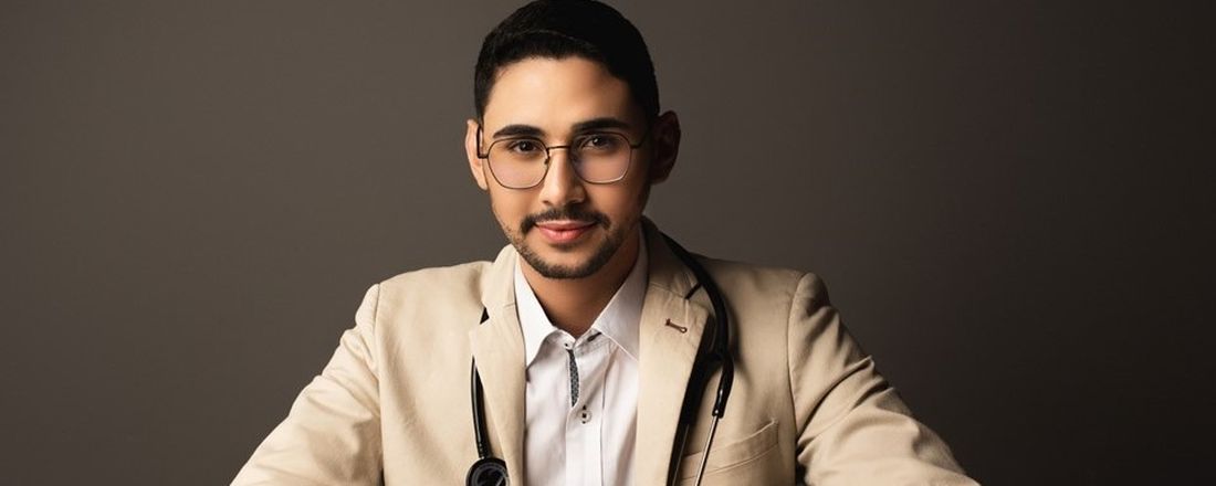 CURSO PRÁTICO DE APLICAÇÃO DE MEDICAMENTOS INJETÁVEIS, VACINAS E PERFURAÇÃO DE LÓBULO AURICULAR